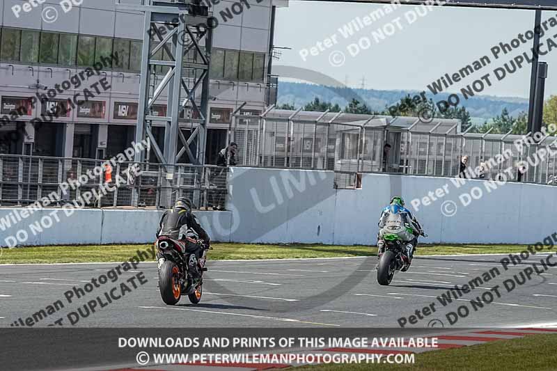 donington no limits trackday;donington park photographs;donington trackday photographs;no limits trackdays;peter wileman photography;trackday digital images;trackday photos